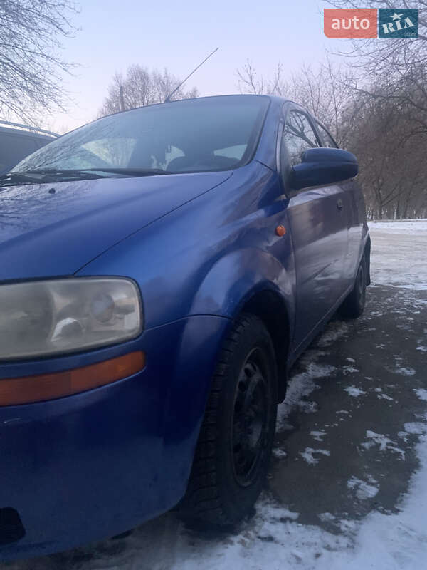 Седан Chevrolet Aveo 2004 в Горохове