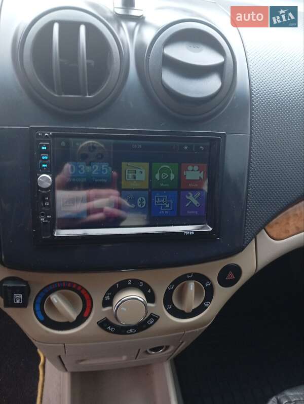 Седан Chevrolet Aveo 2007 в Николаеве