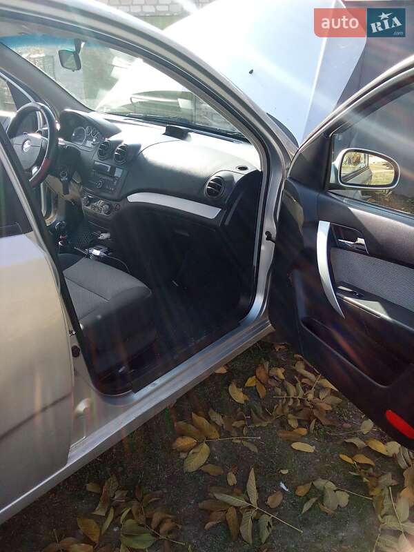 Хэтчбек Chevrolet Aveo 2009 в Запорожье фото Хэтчбек Chevrolet Aveo 2009 в Запорожье