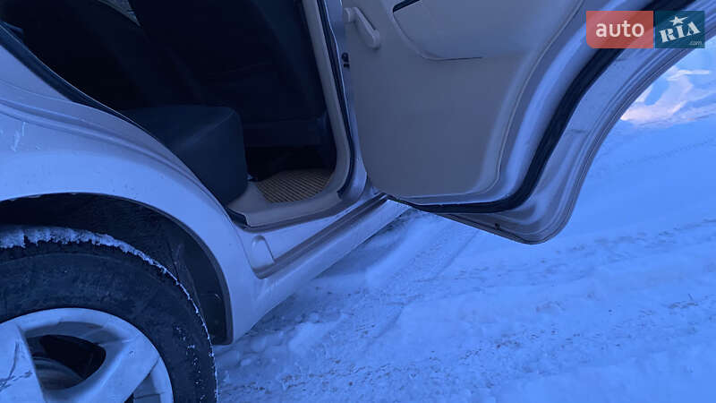 Седан Chevrolet Aveo 2008 в Киеве фото 25 Седан Chevrolet Aveo 2008 в Киеве