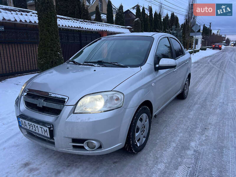 Седан Chevrolet Aveo 2008 в Києві