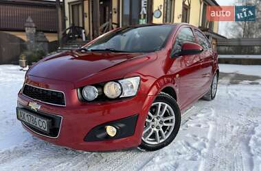 Седан Chevrolet Aveo 2012 в Хмельницькому