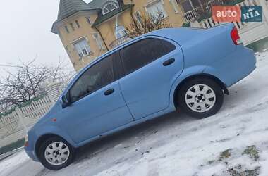 Седан Chevrolet Aveo 2005 в Черновцах