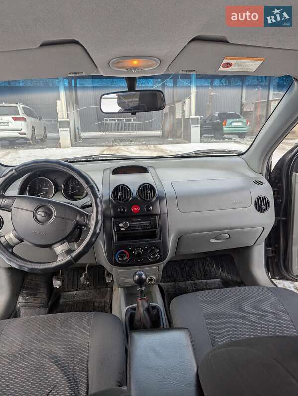 Хэтчбек Chevrolet Aveo 2004 в Кропивницком фото 9 Хэтчбек Chevrolet Aveo 2004 в Кропивницком