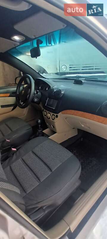 Седан Chevrolet Aveo 2008 в Шепетовке
