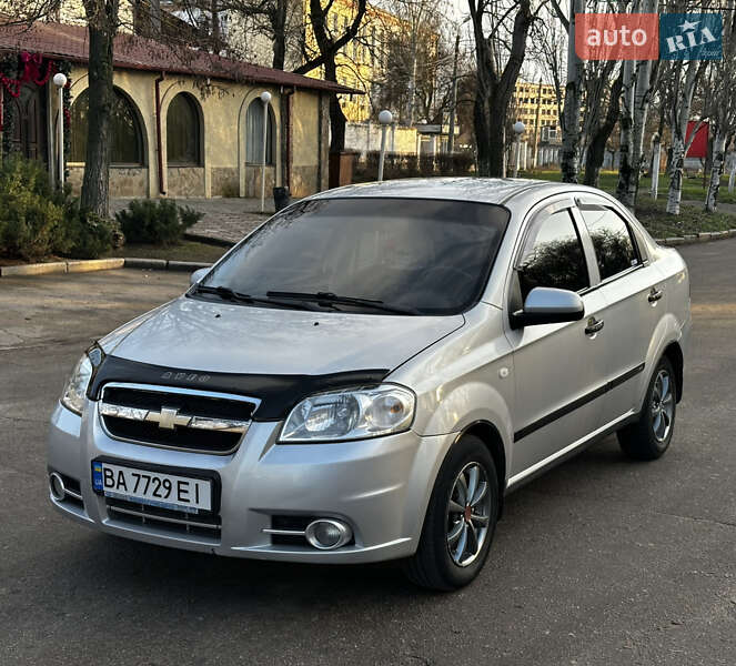 Седан Chevrolet Aveo 2006 в Миколаєві