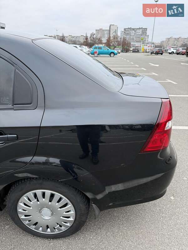 Седан Chevrolet Aveo 2007 в Киеве фото 47 Седан Chevrolet Aveo 2007 в Киеве