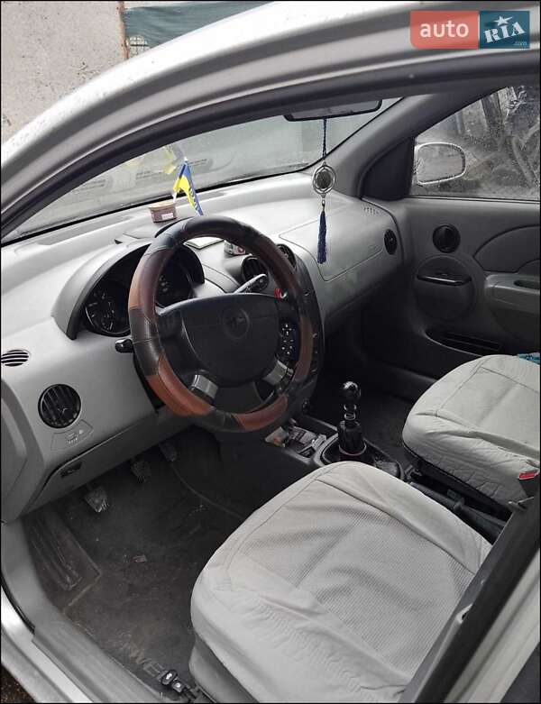 Седан Chevrolet Aveo 2005 в Тернополі