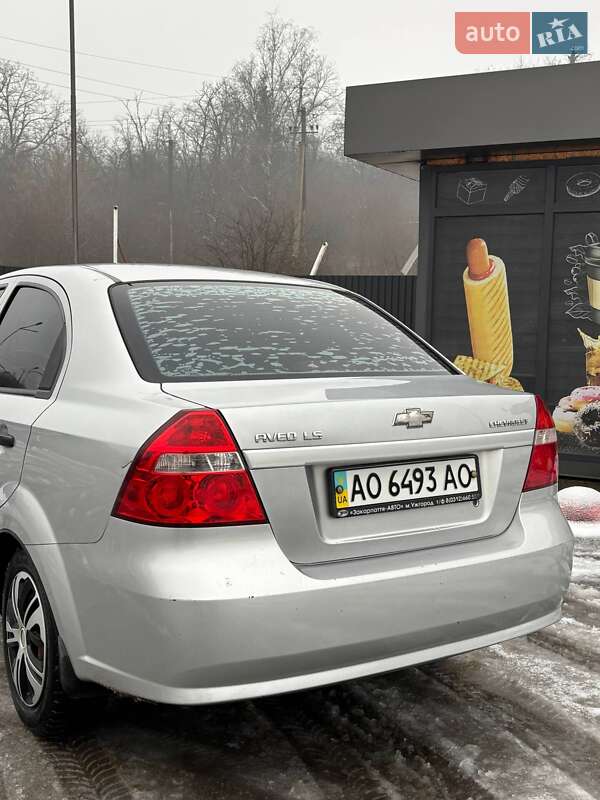 Седан Chevrolet Aveo 2008 в Иршаве