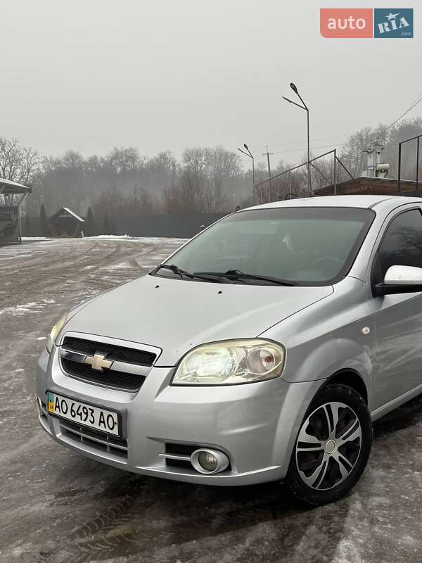 Седан Chevrolet Aveo 2008 в Иршаве