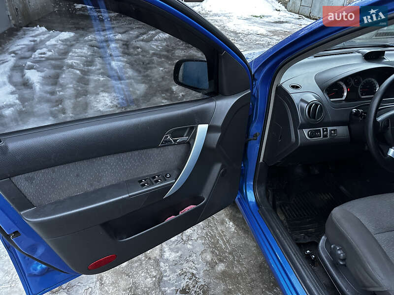 Седан Chevrolet Aveo 2007 в Харькове