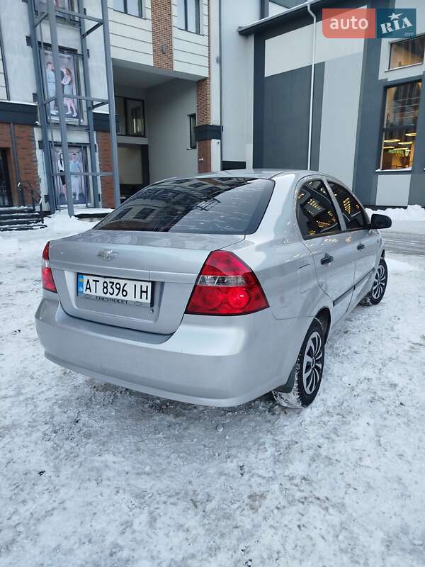 Седан Chevrolet Aveo 2008 в Коломые