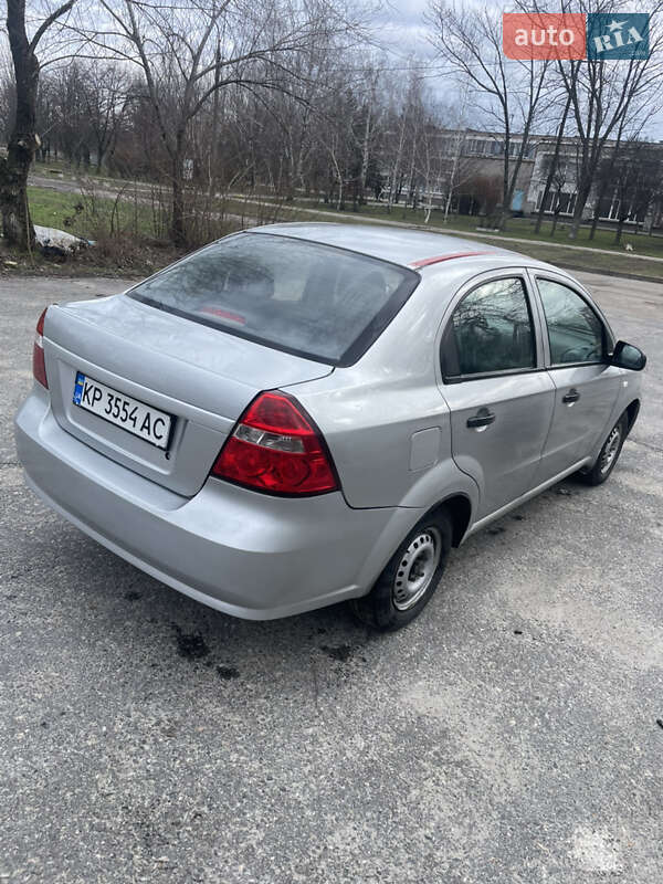 Седан Chevrolet Aveo 2011 в Запорожье