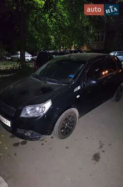 Хетчбек Chevrolet Aveo 2009 в Новомосковську