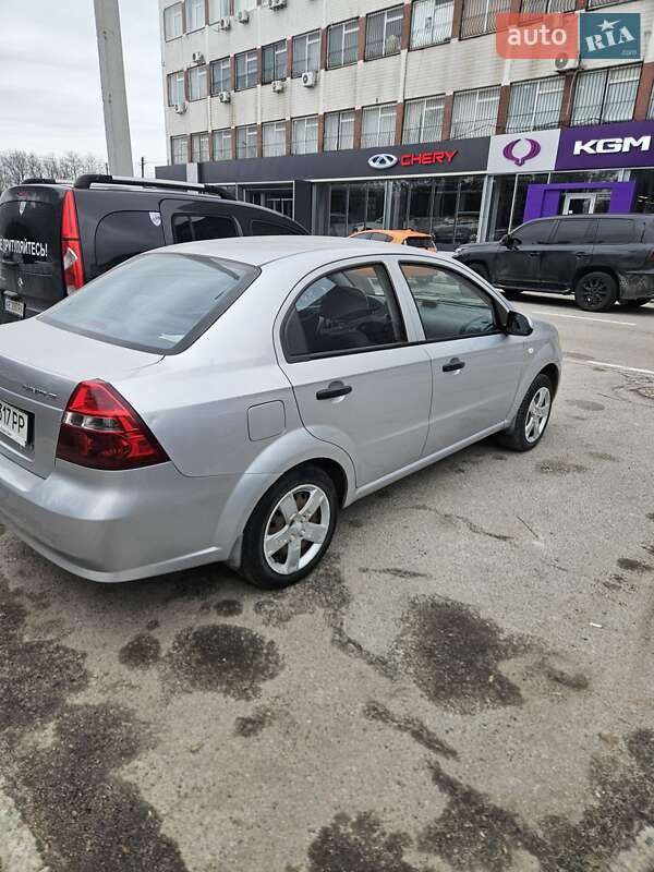Седан Chevrolet Aveo 2008 в Днепре