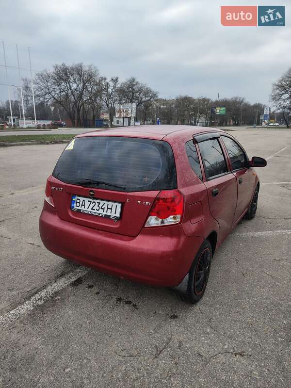 Хэтчбек Chevrolet Aveo 2005 в Кропивницком