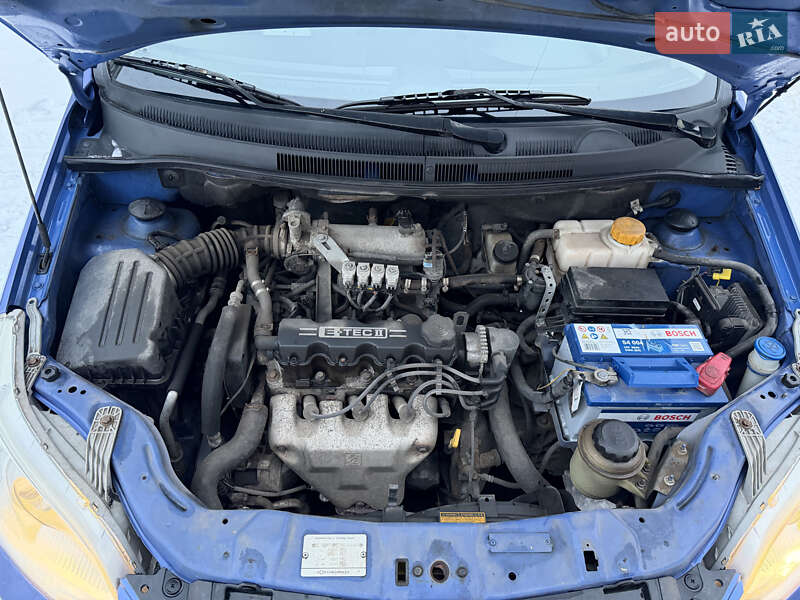 Хэтчбек Chevrolet Aveo 2008 в Харькове
