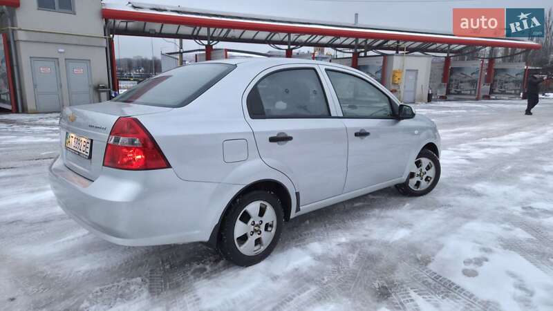 Седан Chevrolet Aveo 2011 в Виннице