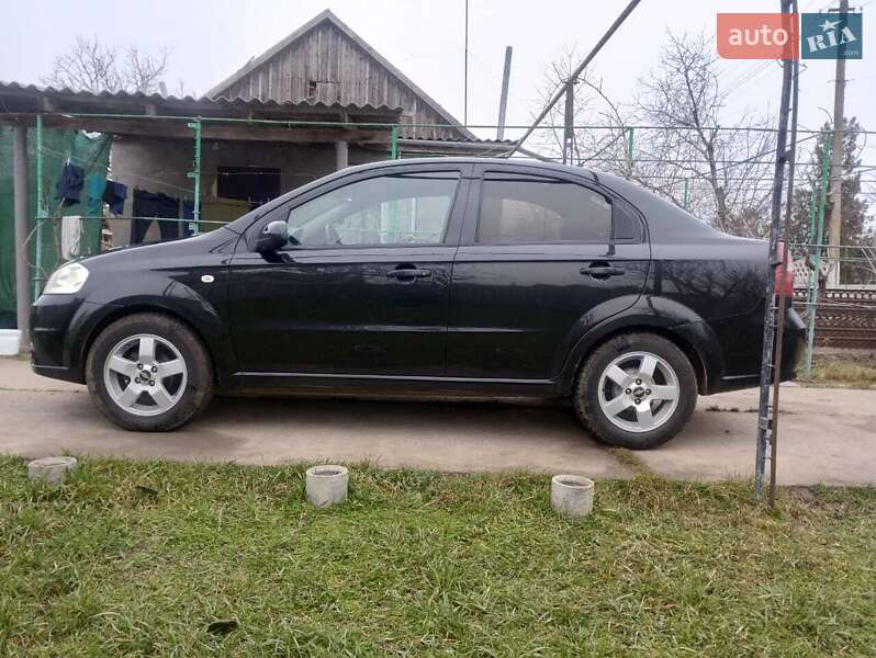Седан Chevrolet Aveo 2007 в Херсоне