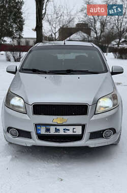 Хетчбек Chevrolet Aveo 2011 в Дніпрі
