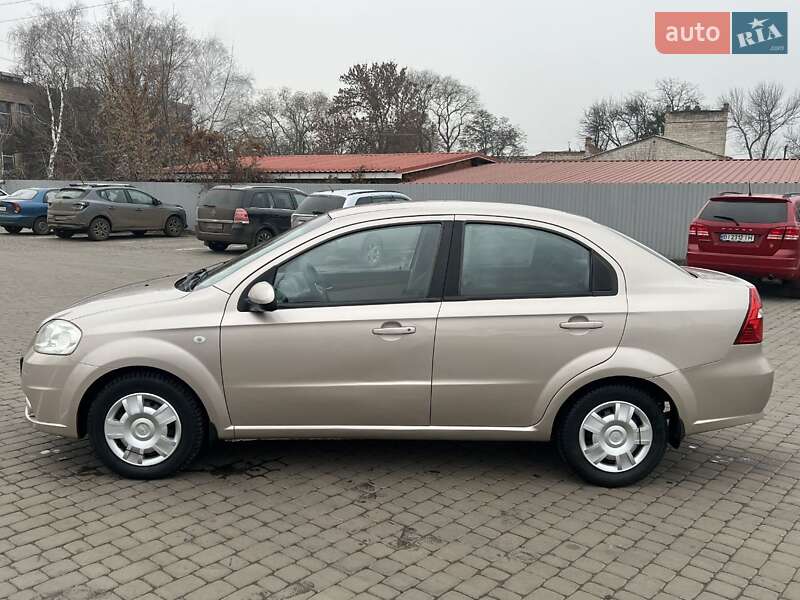 Седан Chevrolet Aveo 2008 в Кременчуге