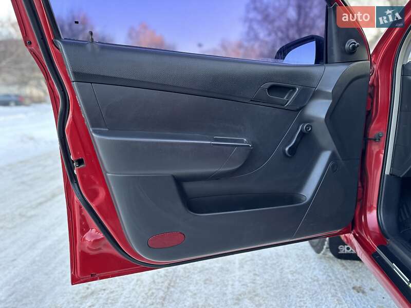 Седан Chevrolet Aveo 2007 в Бобровице