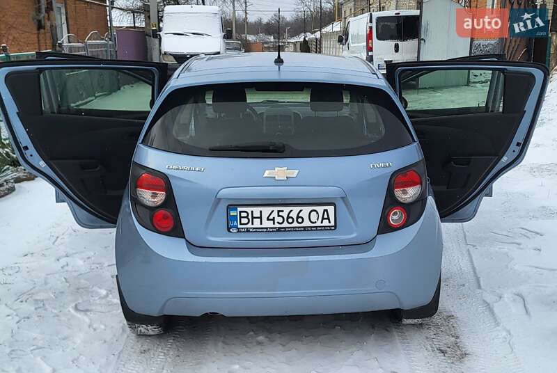 Хетчбек Chevrolet Aveo 2012 в Ананьїві