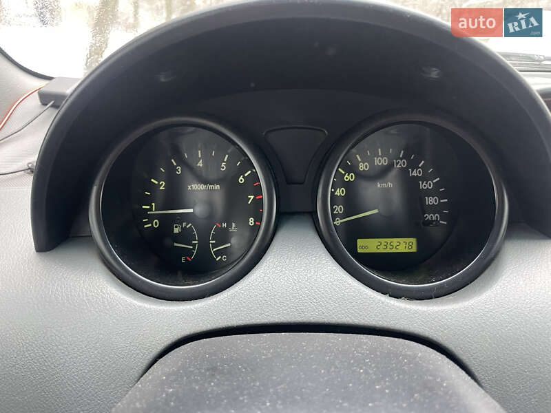 Седан Chevrolet Aveo 2005 в Киеве фото 11 Седан Chevrolet Aveo 2005 в Киеве
