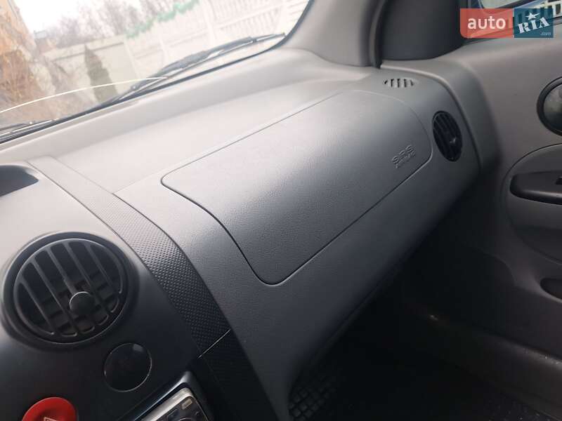 Седан Chevrolet Aveo 2005 в Черновцах