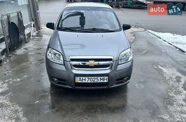 Седан Chevrolet Aveo 2011 в Києві