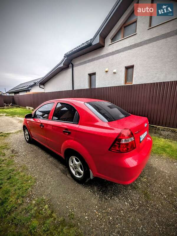 Седан Chevrolet Aveo 2007 в Тячеві