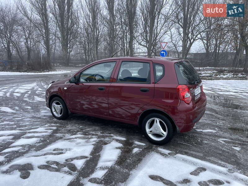 Хэтчбек Chevrolet Aveo 2012 в Желтых Водах фото 2 Хэтчбек Chevrolet Aveo 2012 в Желтых Водах