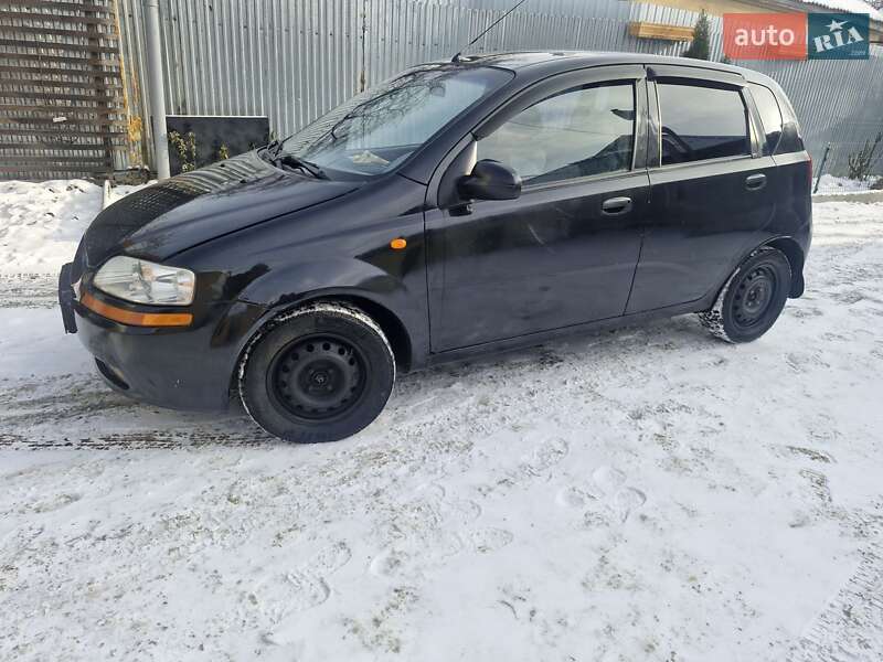 Хэтчбек Chevrolet Aveo 2005 в Киеве