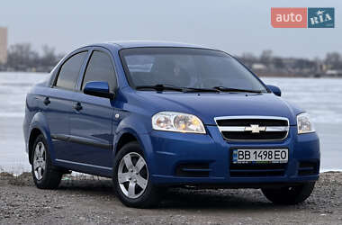 Седан Chevrolet Aveo 2006 в Днепре