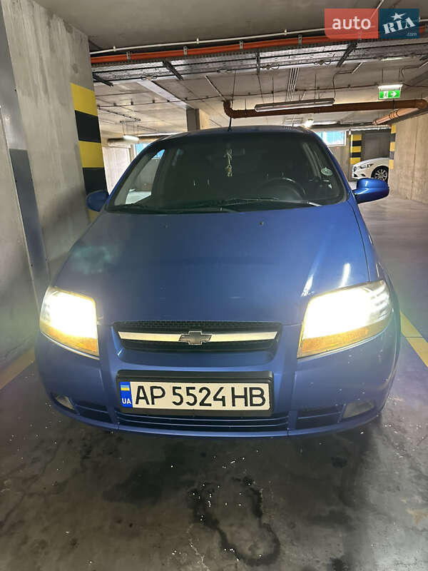Хэтчбек Chevrolet Aveo 2008 в Киеве