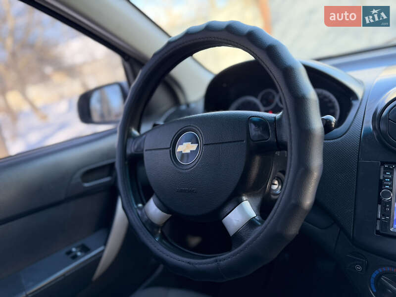 Седан Chevrolet Aveo 2007 в Харькове
