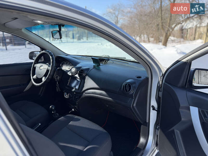 Седан Chevrolet Aveo 2007 в Харькове