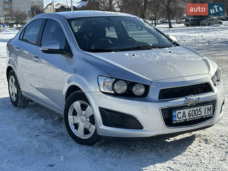 Седан Chevrolet Aveo 2014 в Черкассах
