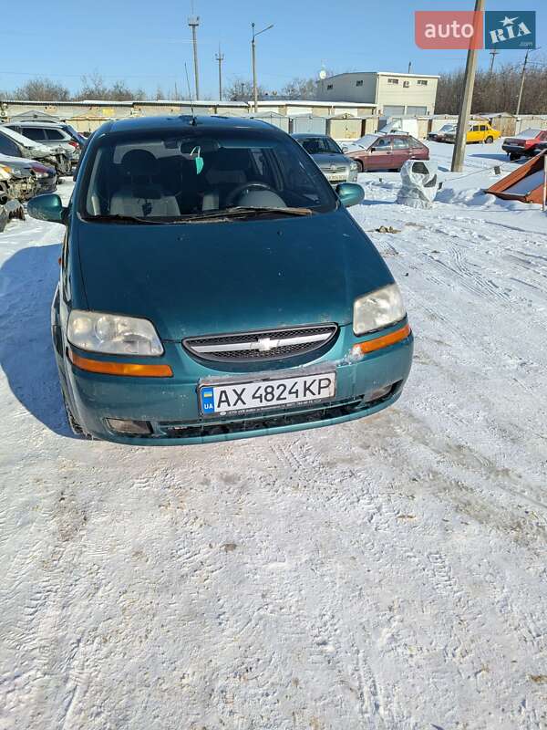 Седан Chevrolet Aveo 2004 в Харькове
