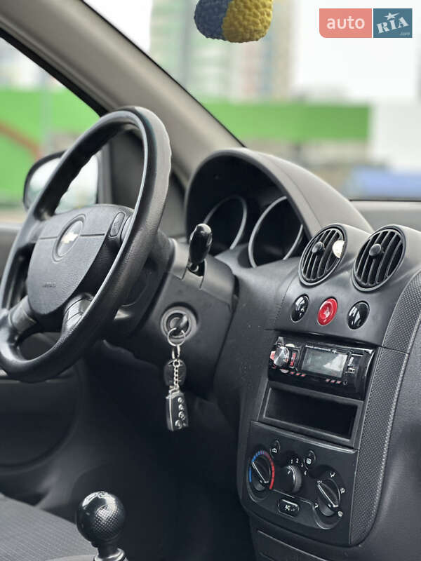 Хэтчбек Chevrolet Aveo 2006 в Одессе фото 9 Хэтчбек Chevrolet Aveo 2006 в Одессе
