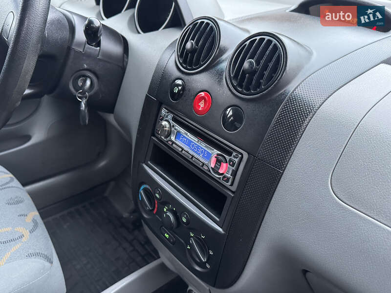 Седан Chevrolet Aveo 2005 в Одессе фото 25 Седан Chevrolet Aveo 2005 в Одессе