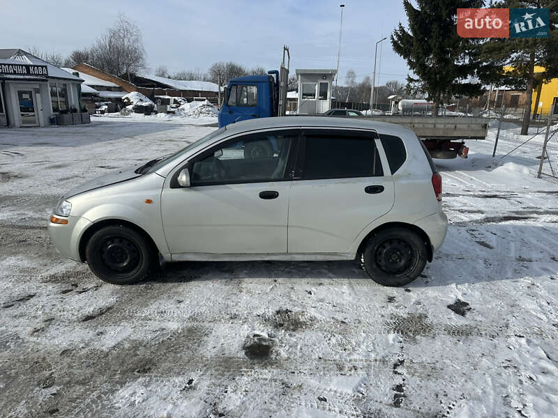Хэтчбек Chevrolet Aveo 2005 в Иваничах фото 3 Хэтчбек Chevrolet Aveo 2005 в Иваничах