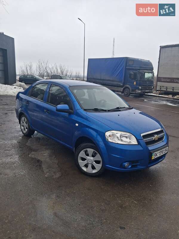 Седан Chevrolet Aveo 2010 в Ровно фото 3 Седан Chevrolet Aveo 2010 в Ровно