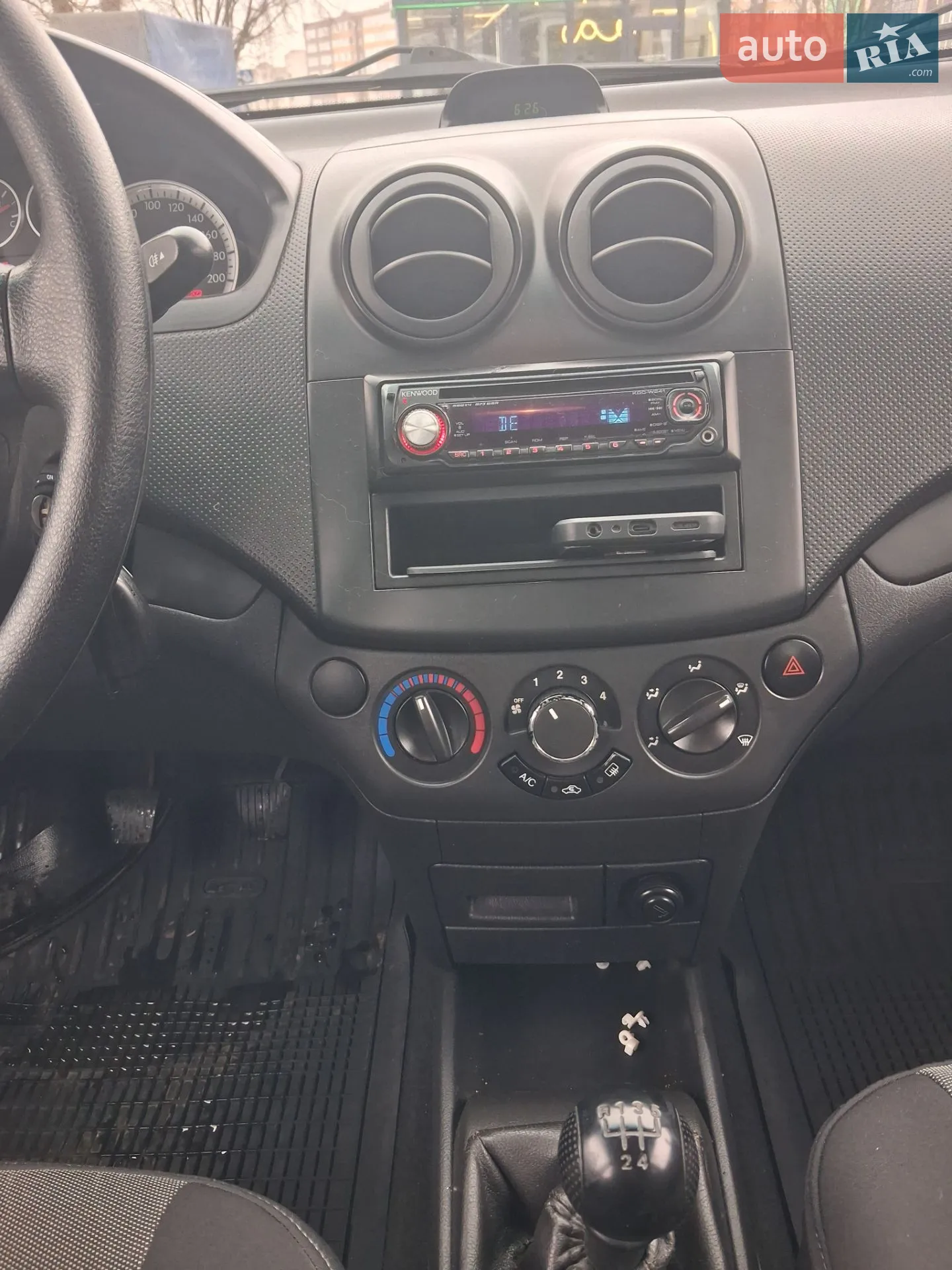 2010 Chevrolet Aveo - мініатюра 12