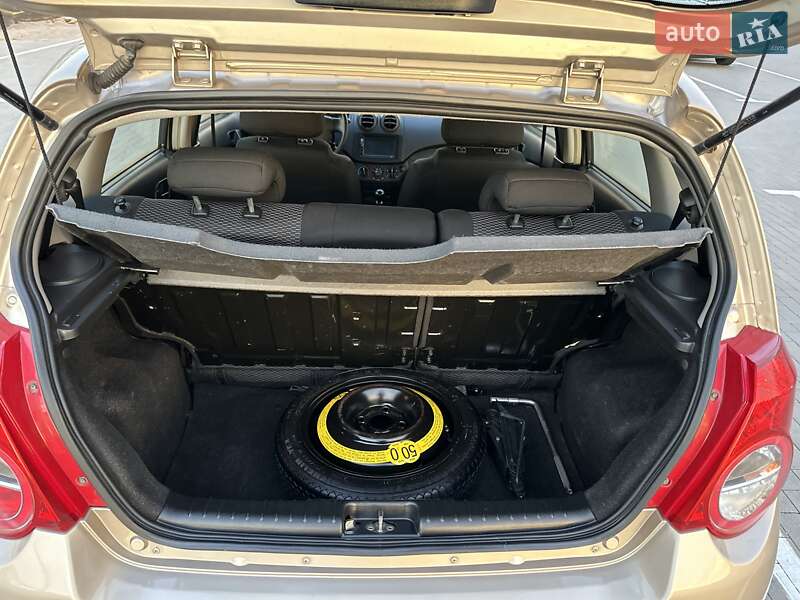 Хэтчбек Chevrolet Aveo 2012 в Одессе фото 37 Хэтчбек Chevrolet Aveo 2012 в Одессе