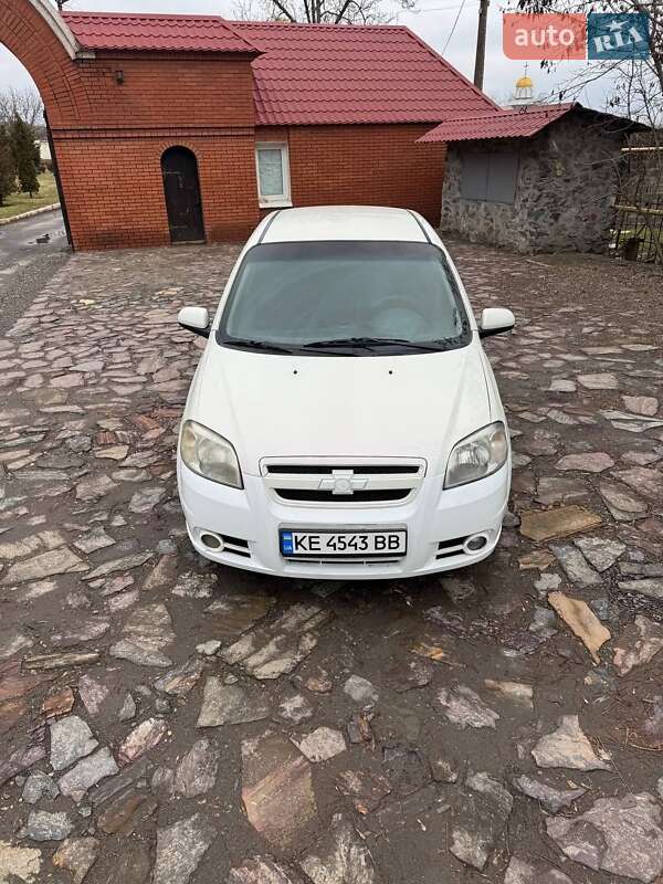 Седан Chevrolet Aveo 2008 в Кривом Роге