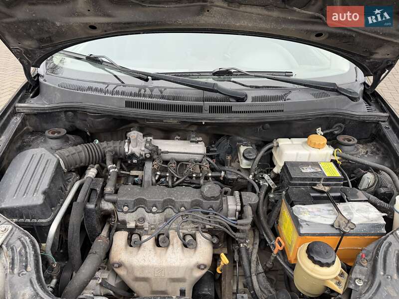 Седан Chevrolet Aveo 2011 в Запорожье