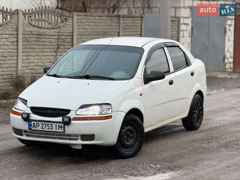 Седан Chevrolet Aveo 2005 в Днепре фото Седан Chevrolet Aveo 2005 в Днепре
