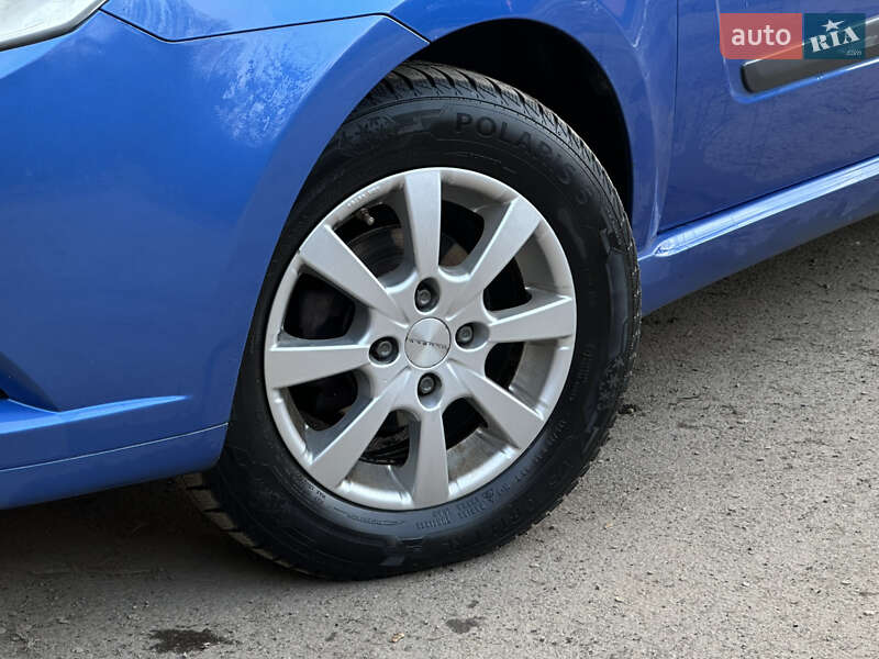 Хэтчбек Chevrolet Aveo 2009 в Ужгороде фото 5 Хэтчбек Chevrolet Aveo 2009 в Ужгороде