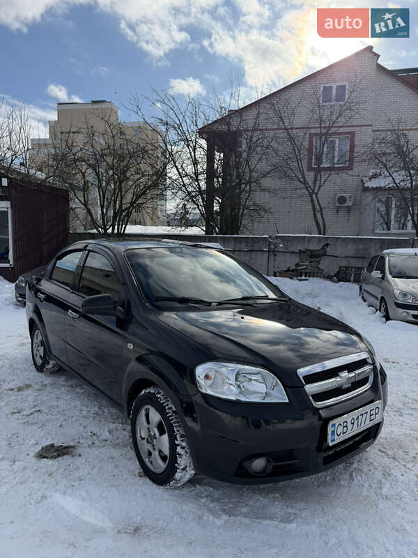Седан Chevrolet Aveo 2011 в Чернігові